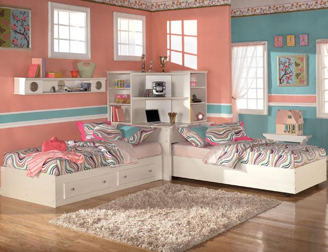 Small Bedroom With 2 Beds Design Design And Ideas